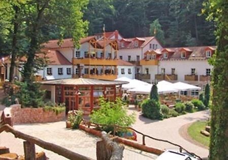 Schlosshotel Landstuhl Εξωτερικό φωτογραφία